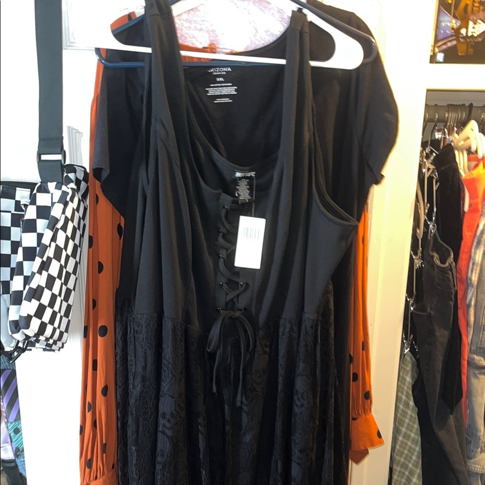 Hot Topic Elegant Black Lace Dress